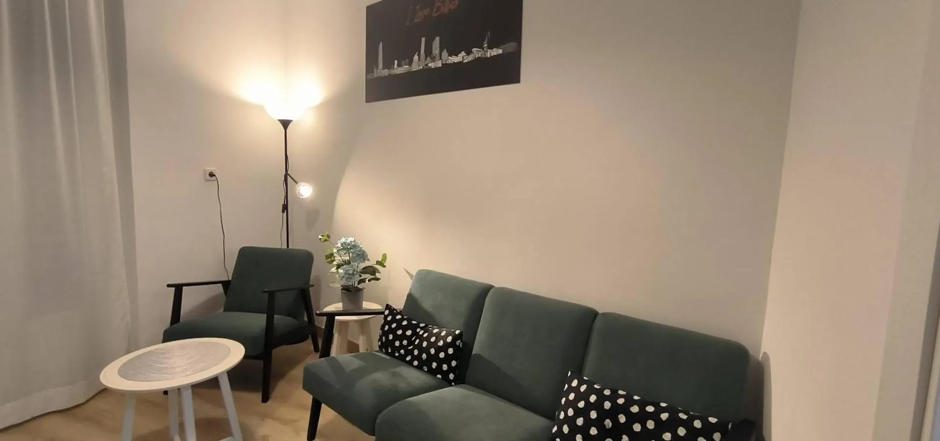 Apartamento Zabala Conoce Bilbao Desde Dentro 0*,  Spanien